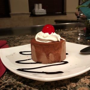 Meet your Posher, Jakeline